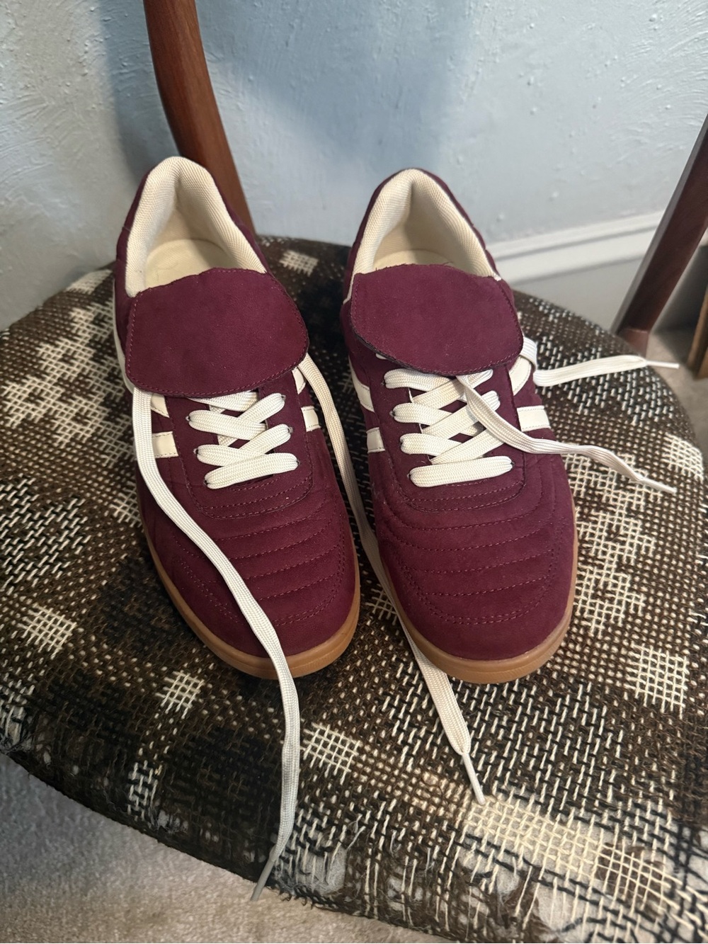 Steve Madden Women's Madrid Sneaker Burgundy Size 9.5